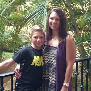 Meet your Posher, Deena